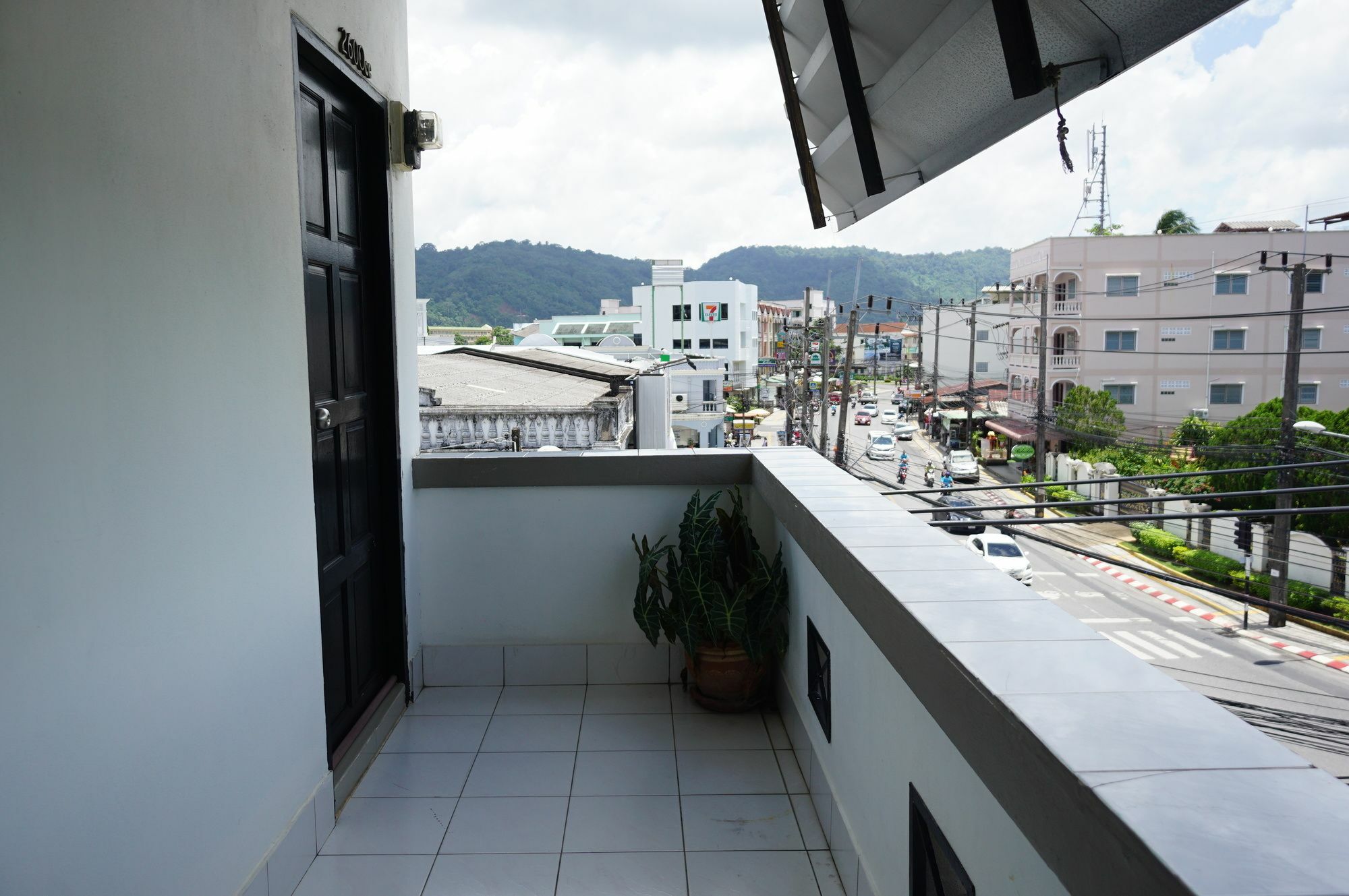 The Auto Place Phuket Exterior photo