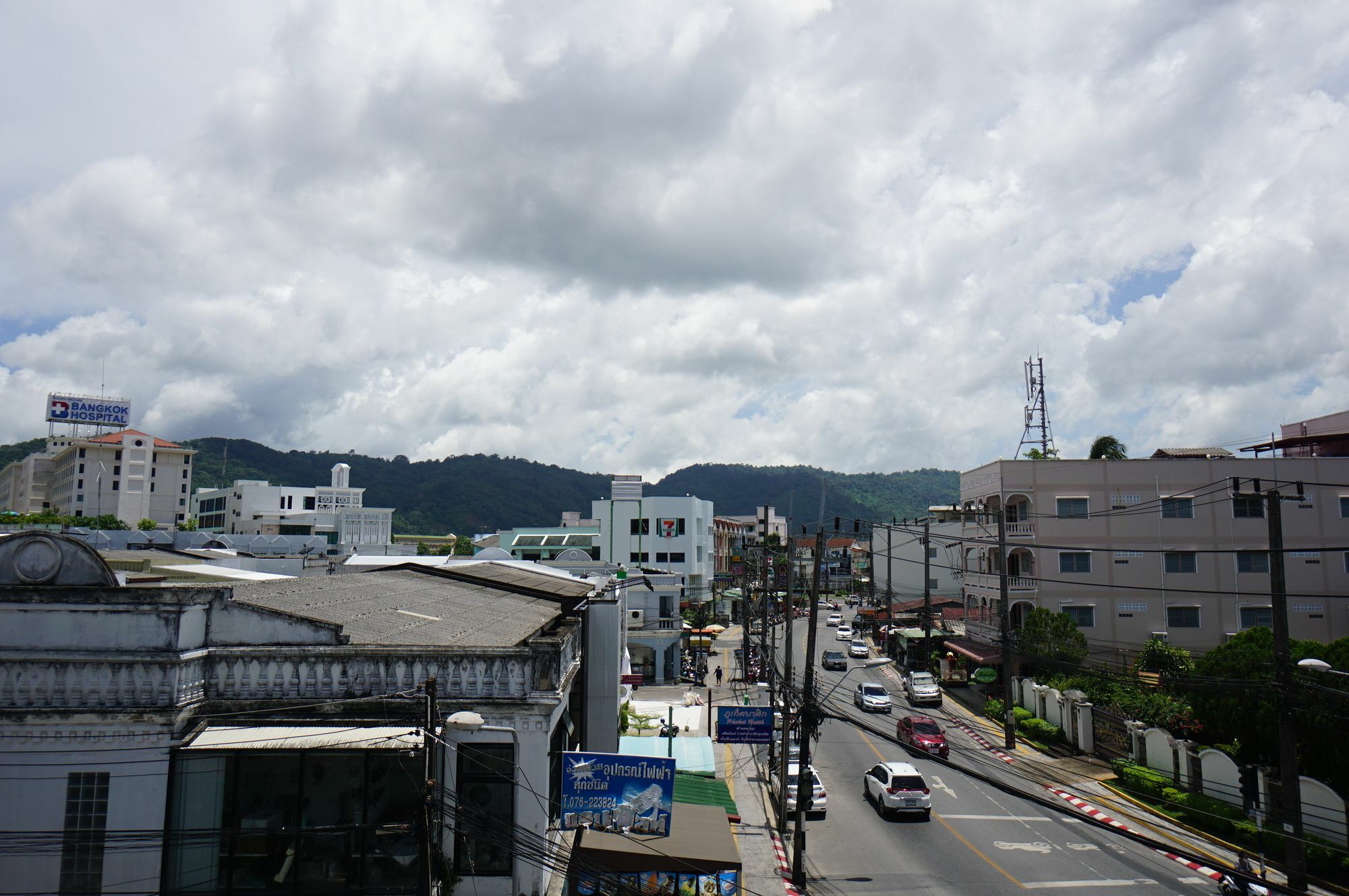 The Auto Place Phuket Exterior photo